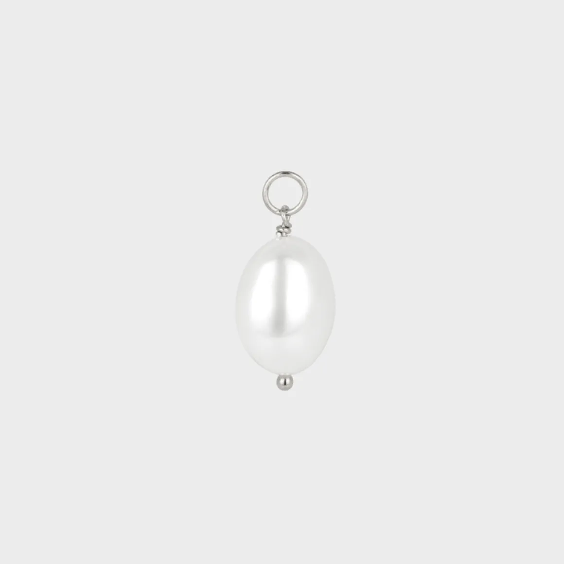 big_freshwater_charm_2.webp Winther Studio Øreringe*Big Freshwater Charm